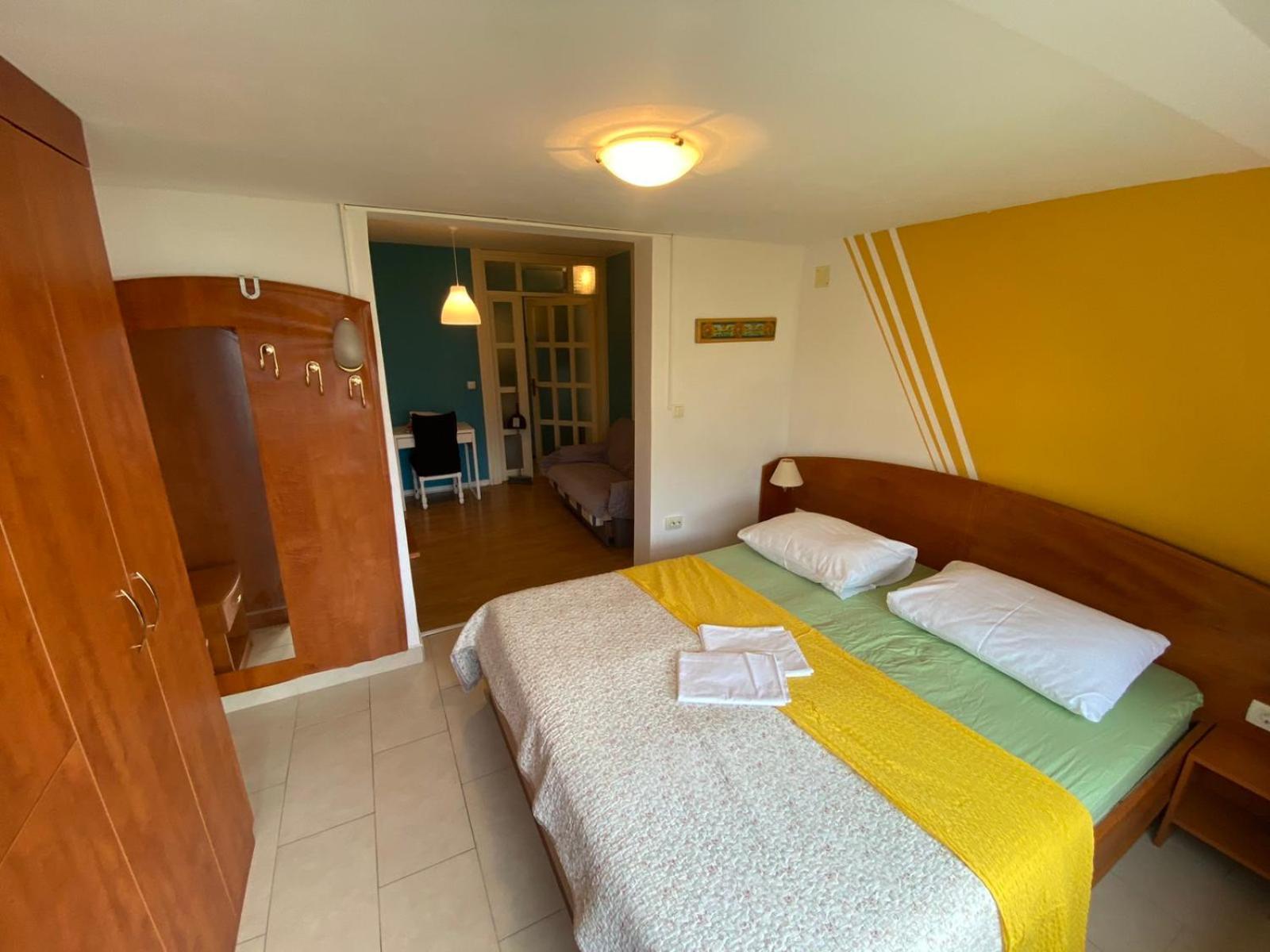 Apartments Chiara 라브 외부 사진